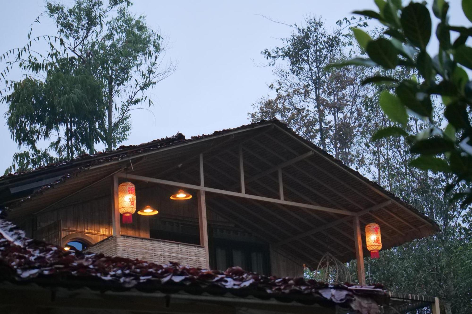 Hedreung Banrakthai Homestay And Camping Ban Rak Thai Luaran gambar